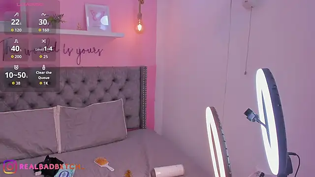 Realbadbxtchn Live XXX chat