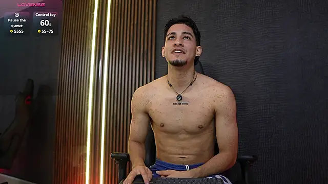 JakeMoxley 现场XXX聊天