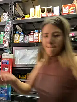 Онлайн чат XXX Andrea_19blonde