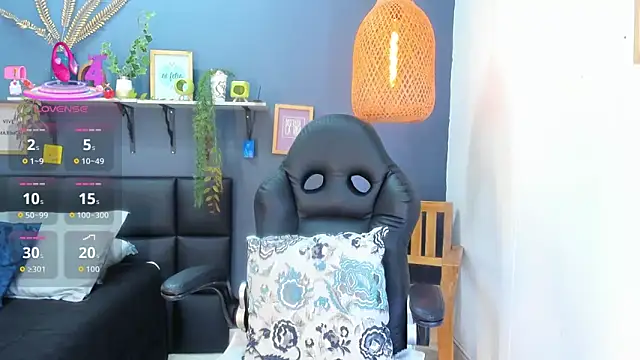 yessila_parker 现场XXX聊天