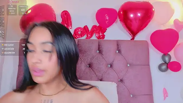 sophiacuttee Webcam show