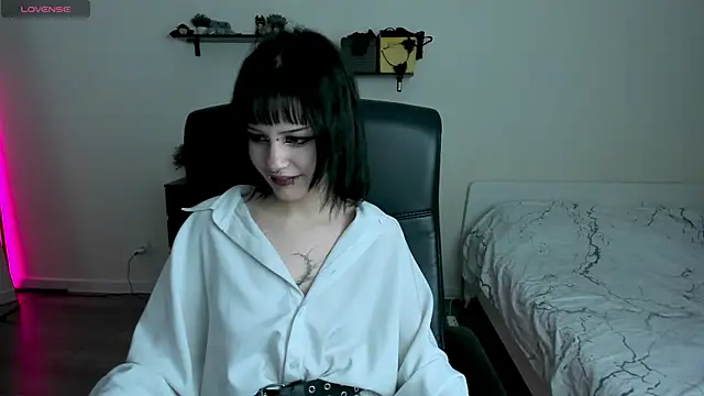 LiyaLuna Chat XXX in diretta