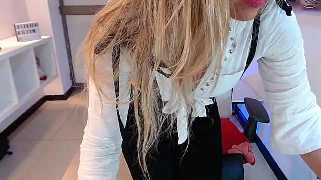 DianaPearls Live XXX Chat