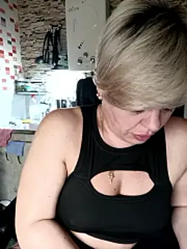 Show modela MilkySky na web-kameri