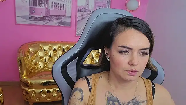 Онлайн чат XXX zarcasutra_t