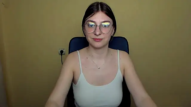 Luna_Lush_ Chat XXX in diretta