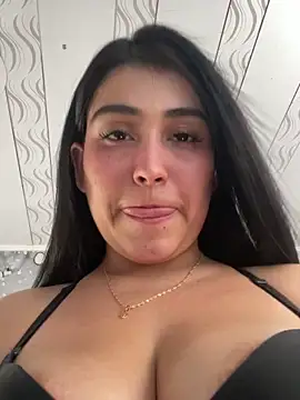 emmamilk6のライブXXXチャット