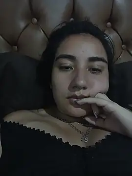 Hellen_Alex Chat XXX in diretta