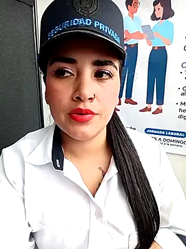 MAYE__13 Chat XXX in diretta