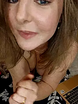 SwedishJennifer: απευθείας συνομιλία ΧΧΧ