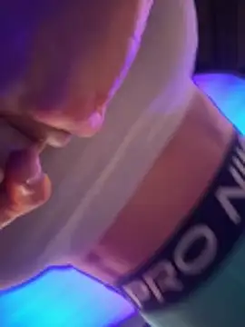 F3ckd0lllucy: απευθείας συνομιλία ΧΧΧ