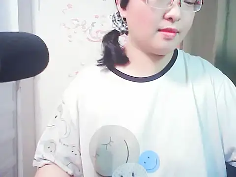 XXX chat uživo modela xiaorou-z