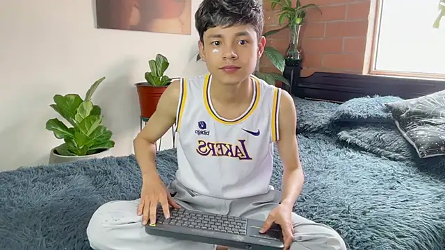 Andy_Belier23's Live XXX Chat