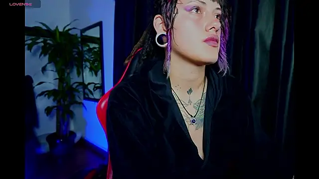 _sharlotte777 Adlı Modelin Canlı XXX Sohbeti