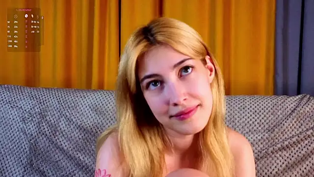 AngelicRice élő XXX-chatje