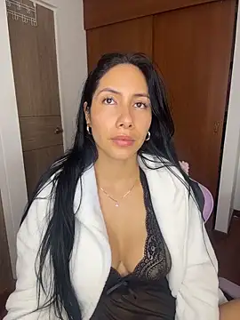 Živý XXX chat ArianaReynoldss