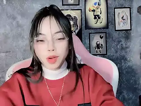 Suki_99 – Naživo XXX chat