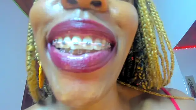 TAYLORR778 Webcam-Show