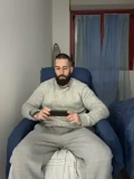 Show modela Gioeltoro89 na web-kameri