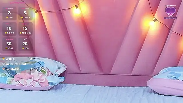 Chat XXX ao vivo de hornybarelylegalgirl