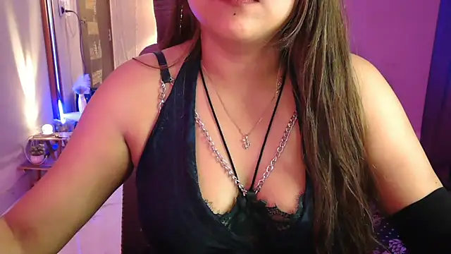 Mitikaa – Naživo XXX chat