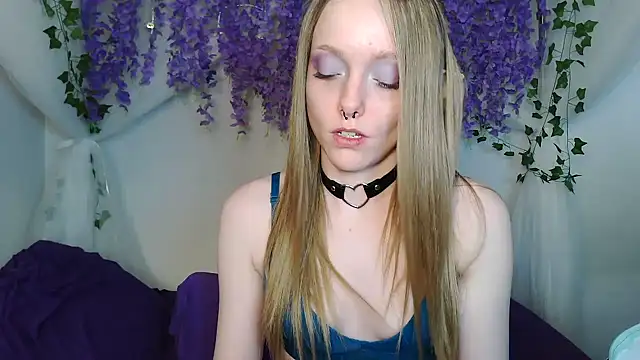 xLoveAnastasia's Webcam Show