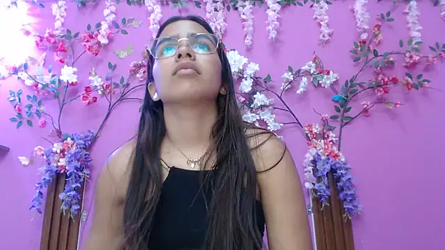 skinnysofia18 Chat XXX live