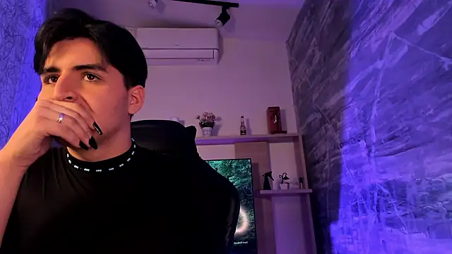 noahWolff_n Live XXX chat