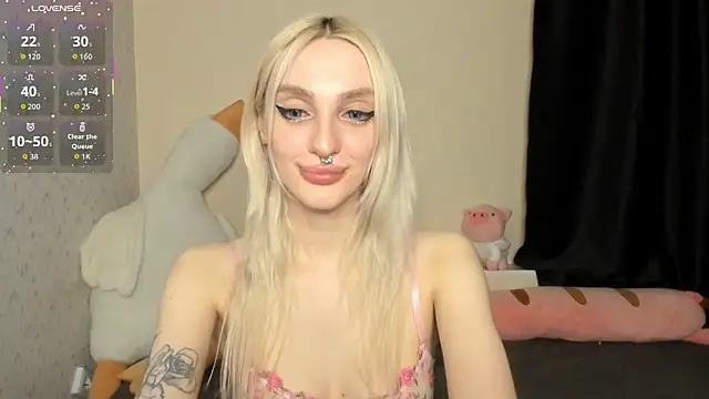 succubantra Adlı Modelin Canlı XXX Sohbeti