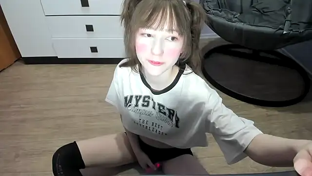 Yoonhee_kin Live XXX chat