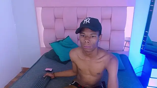 Santiago_Ortiz_'s Webcam Show