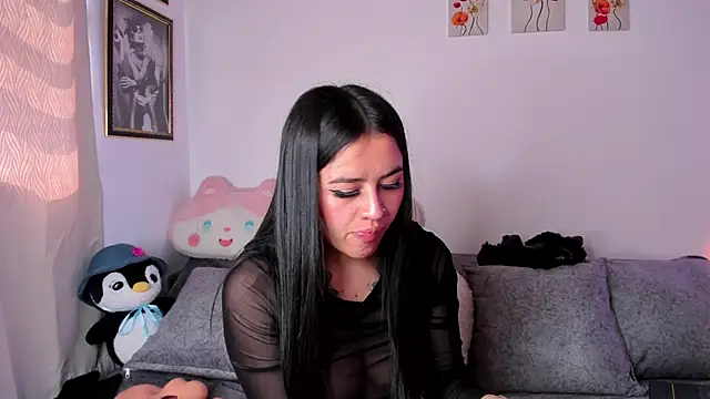 lilielou_ élő XXX-chatje