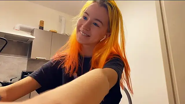 Chatroom XXX en direct de EmilyHein