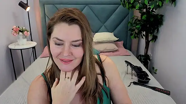 Show de Adele_Russo na webcam