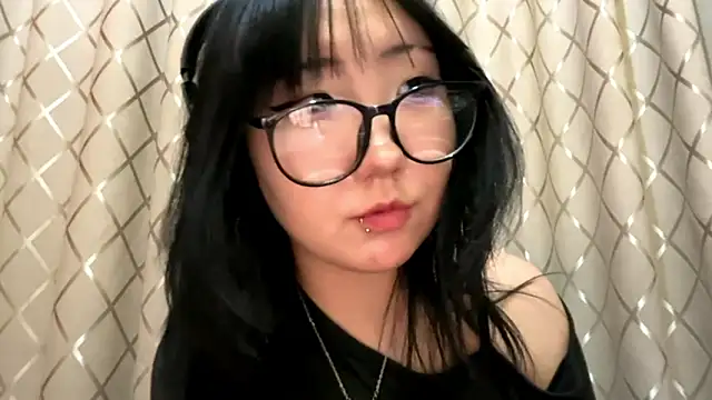 Chat +18 de Yunananaa ao vivo