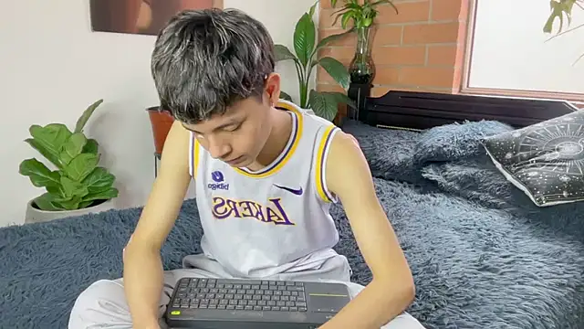 Andy_Belier23 Live XXX Chat