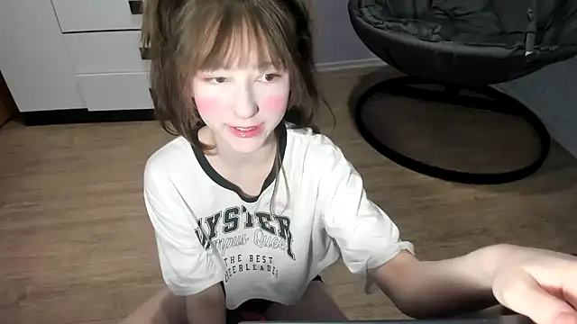 Yoonhee_kiのライブXXXチャット