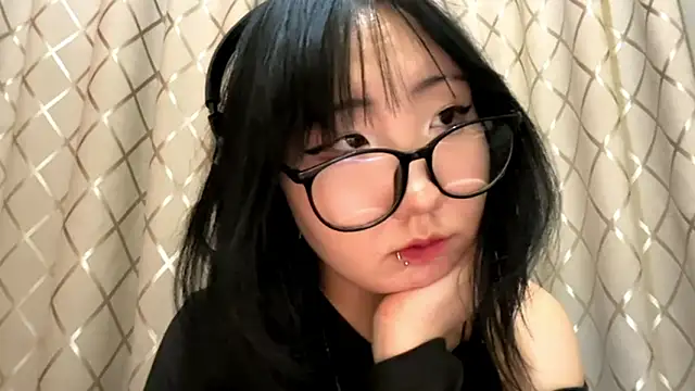 Živý XXX chat Yunananaa