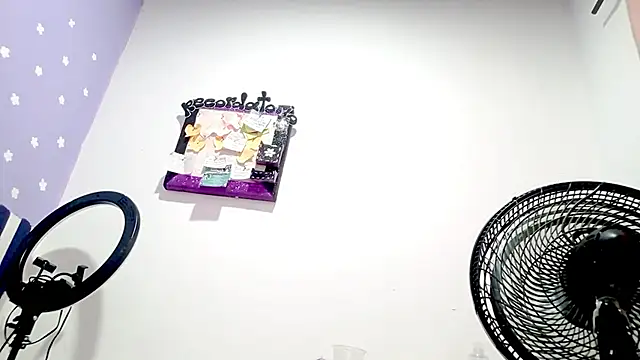 PetiteIvoryQueen19 Chat XXX live