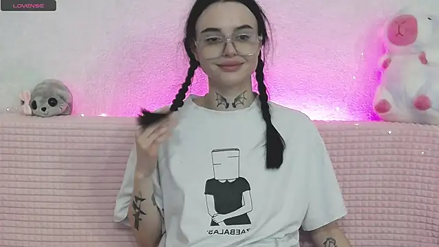 دردشة TeaAlen الجنسية المباشرة