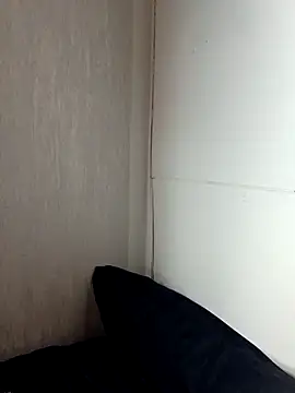 roousehoney: διαδικτυακό σόου στην κάμερα