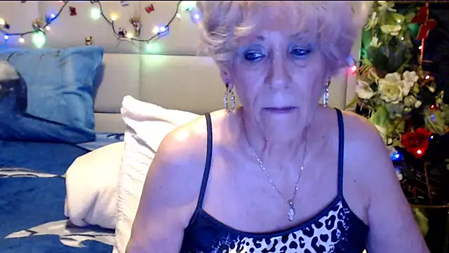 HappyWomanOn 现场XXX聊天