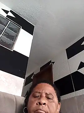 Chat +18 de Rosabela04 ao vivo