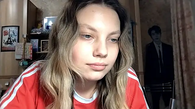 Chat +18 de loaneei ao vivo