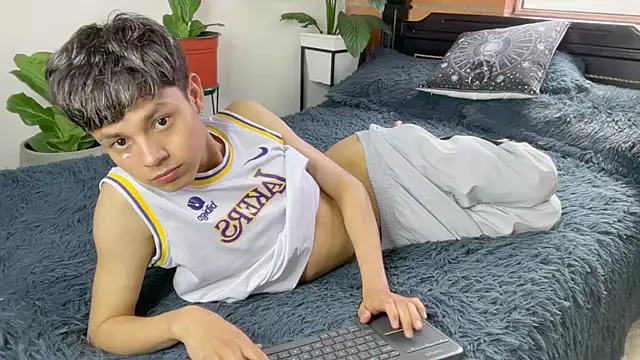 Andy_Belier23 – Live XXX-chat