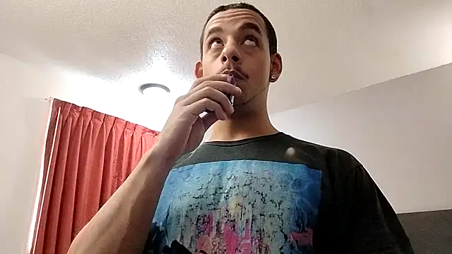 momo0208のウェブカメラショー