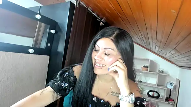 Tania_mature Chat XXX live