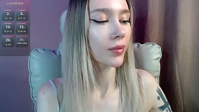 Des_ch লাইভ XXX চ্যাট