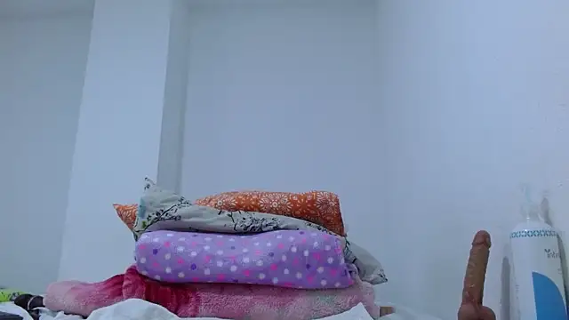 isabel_24_gil's Live XXX Chat