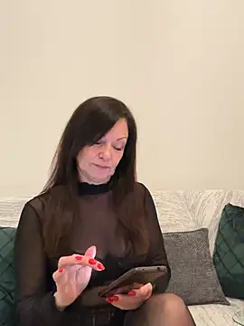 HotLdyllic Obrolan Langsung XXX